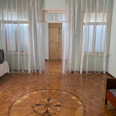 У Риты Sukhumi Exterior foto